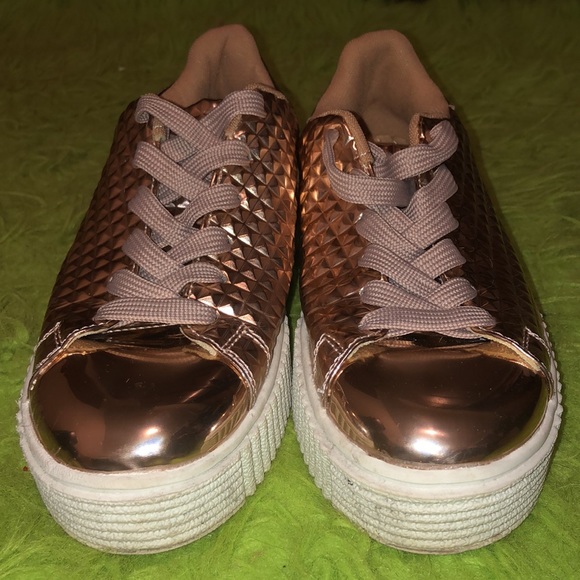 Cape Robbin Sneakers 👟 - Picture 3 of 7